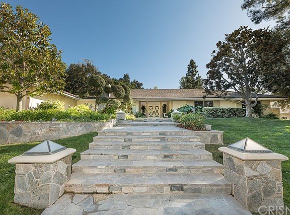4th image of 4174 Arrowhead Cir
