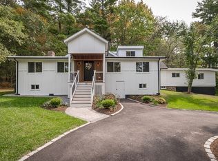 11 Mill St, Manchester, MA 01944