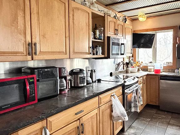 2nd image of 5232 Barryville Rd