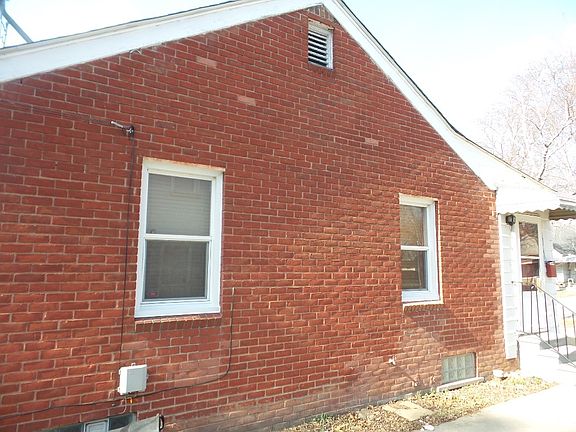 2nd image of 20056 Washtenaw St