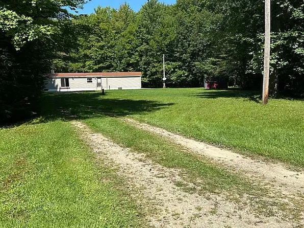 7736 New Rd, Cranesville, PA 16410