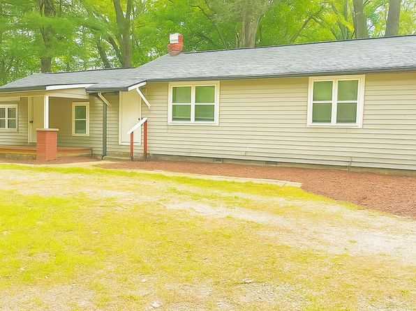 1054 Perimeter Rd