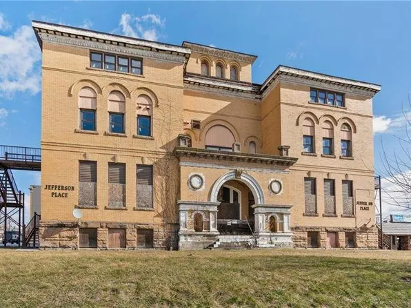 1090 Jefferson Ave, Washington, PA 15301