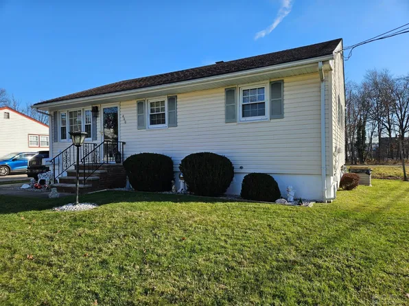 400 Thayer Ave, Avenel, NJ 07001