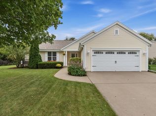 622 Hickory Hollow Rd, Waterford, WI 53185