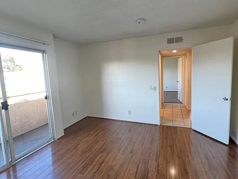 807Bunk — Photo 22
