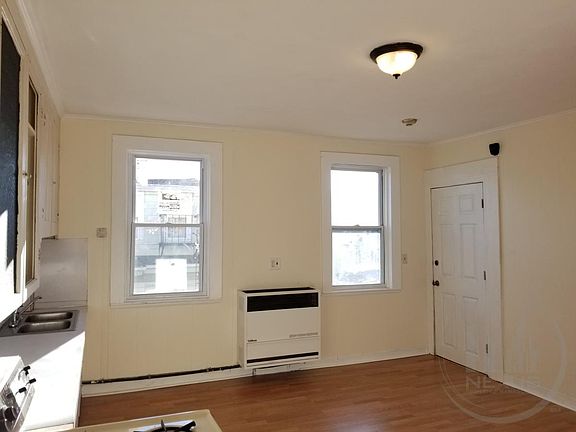 3rd image of 16 Arlington St #2F