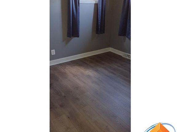 5th image of 61 Kennard Dr