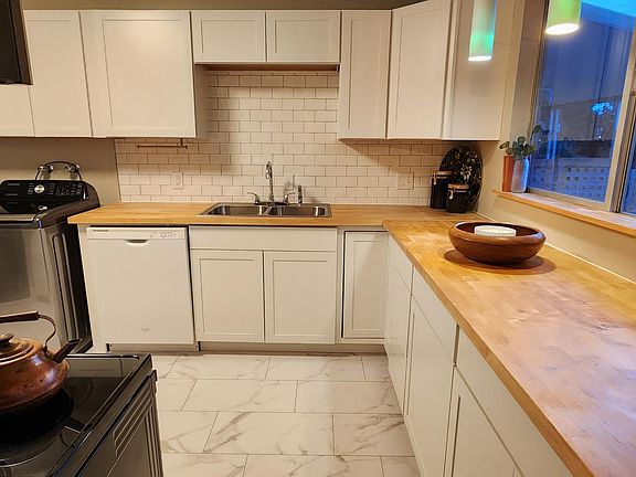 5th image of 4601 Marine View Pl #4601