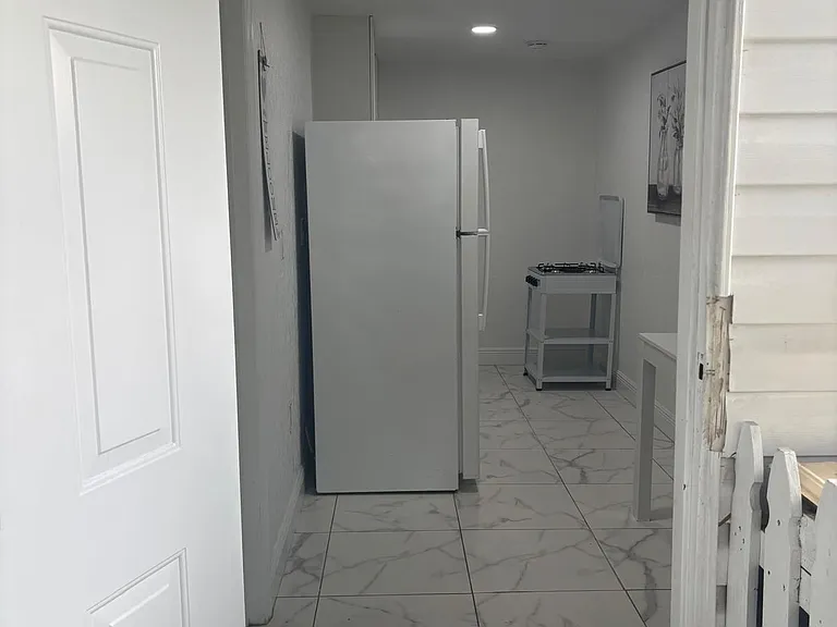 Skyview Dr — Photo 2