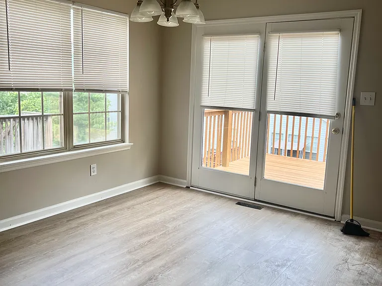 700 Graftons Mill Ln — Photo 22