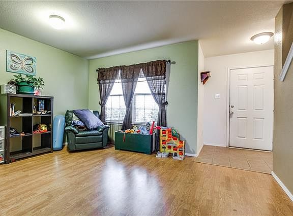 3rd image of 12828 Mourning Dove Ln