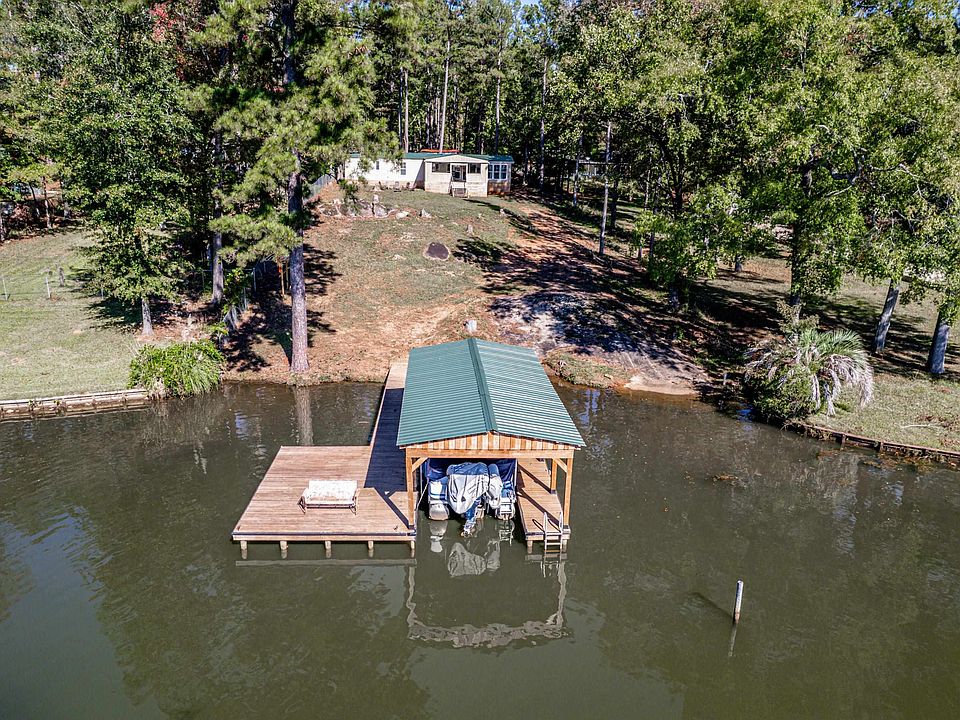 1st image of 102 Woodhaven Dr