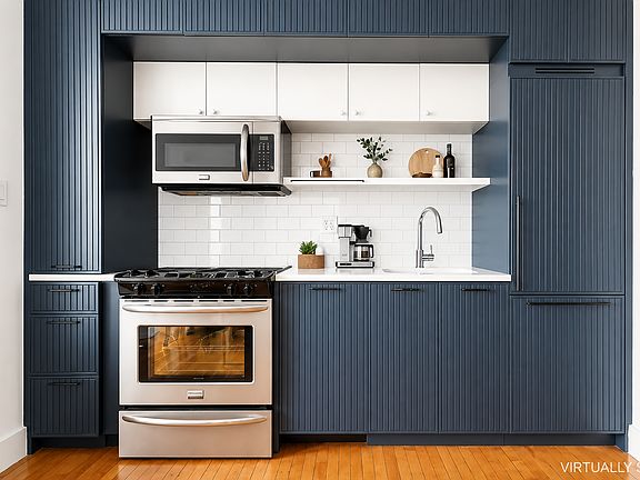 2nd image of 180 Bainbridge St APT 302