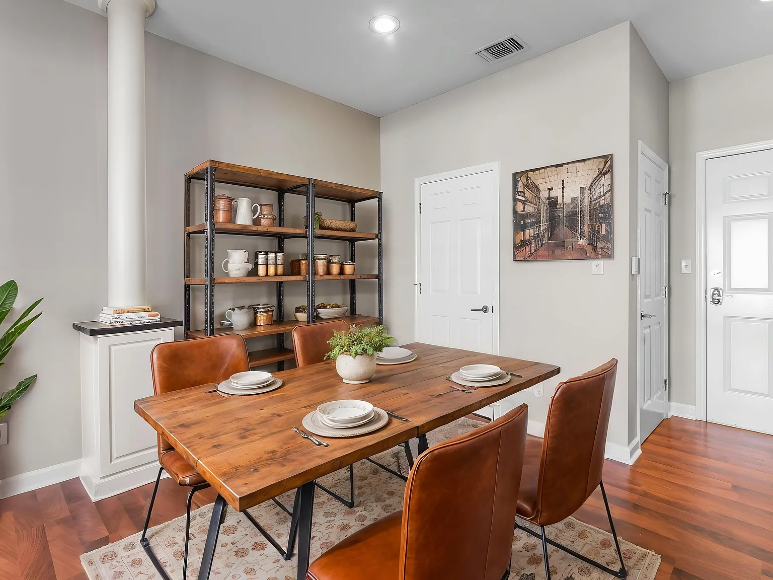 Studio, 750 sqft, $1,425 — Photo 3