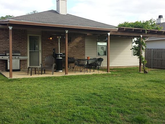 2nd image of 3127 Breton Dr