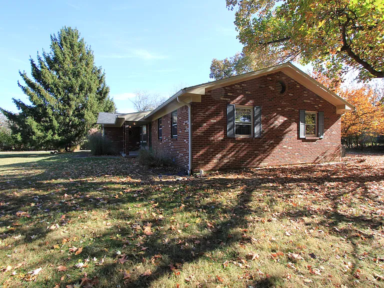 7485 E County Road 400 N — Photo 6