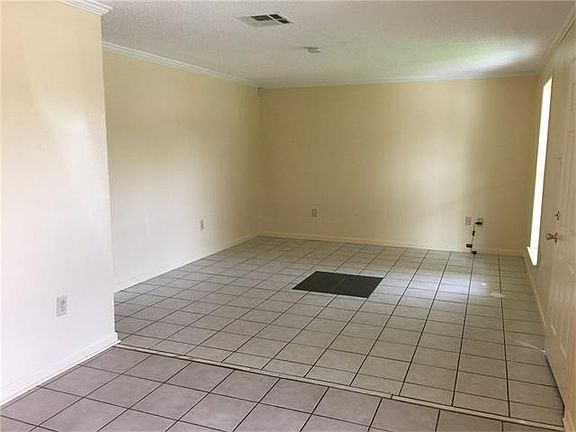 3rd image of 6534 Maumus Ave