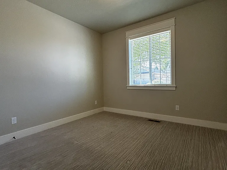 3440 E Girdner Dr — Photo 15