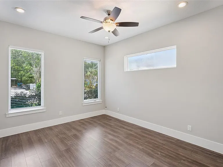 200 E Grant St — Photo 15