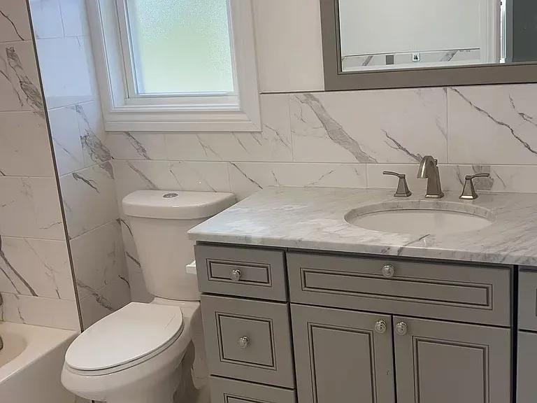 578 Albert St — Photo 2