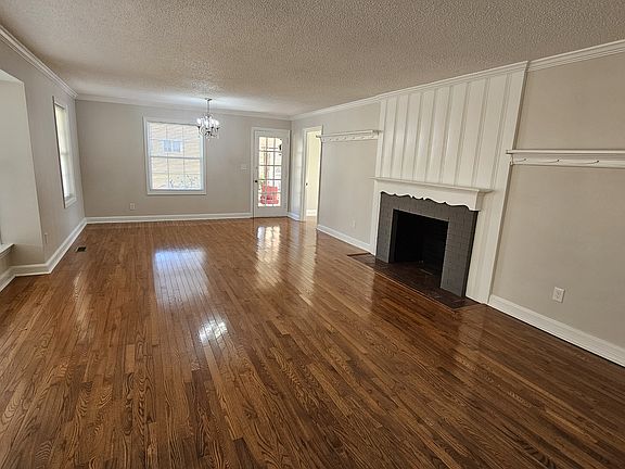 2nd image of 1251 Catawba St