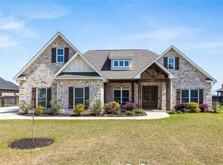 420 Stonegate Trl, Perry, GA 31069