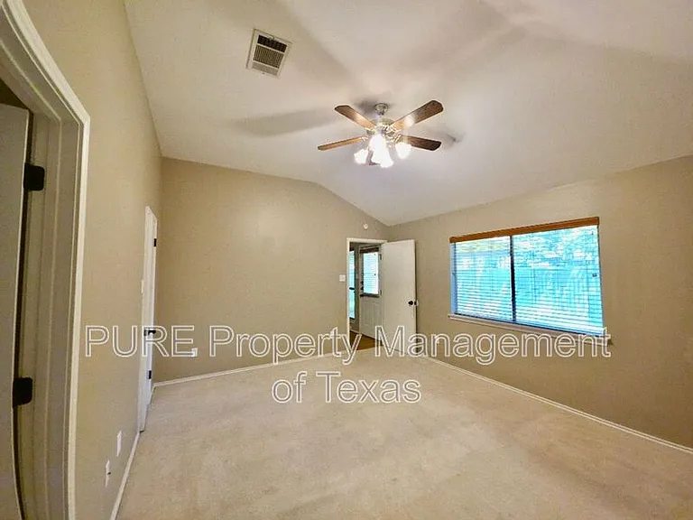 1604 Copperhead Cv — Photo 16