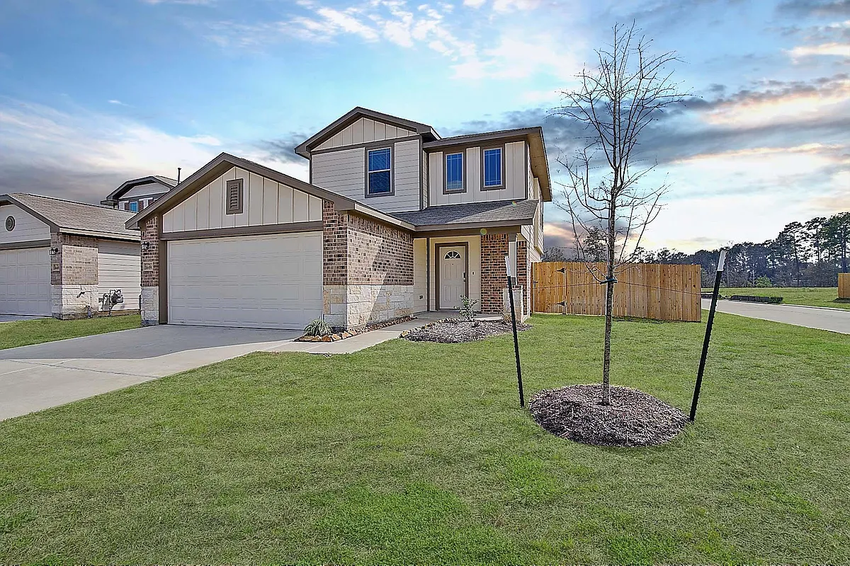 Building Photo - 14616 Wheeler Dr