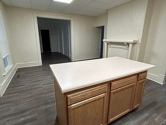 3rd image of 132-134 E Court St #73