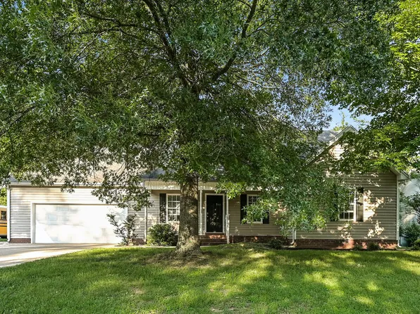 1527 Dodd Trl, Murfreesboro, TN 37128