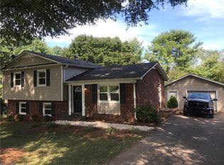 141 Dewsberry Rd, King, NC 27021