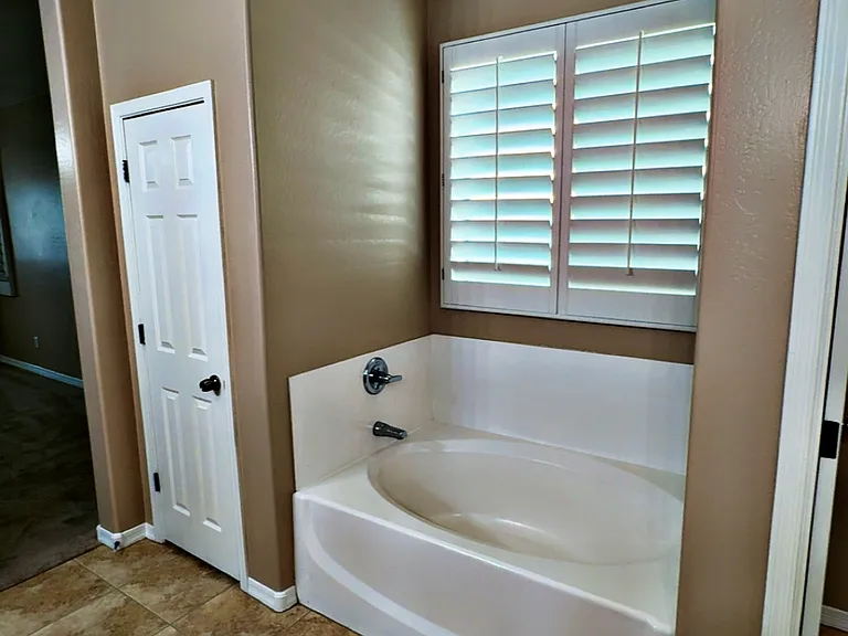 22776 W Ashleigh Marie Dr — Photo 18