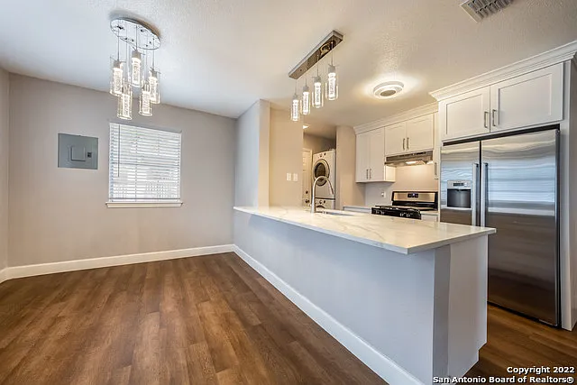 810 E Euclid Ave — Photo 9
