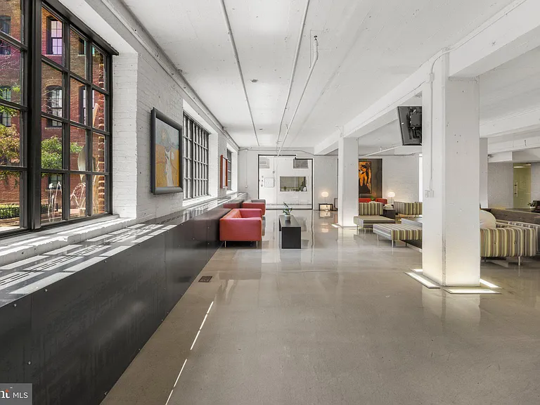 437 New York Ave NW #220 — Photo 30