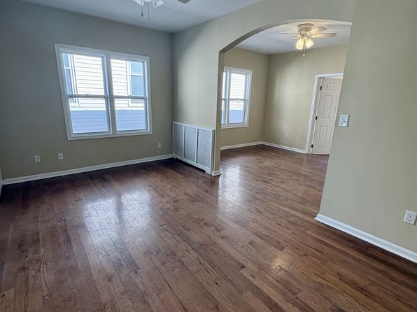 718 Pittston Ave #3