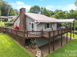 41 Vista Dr, Clyde, NC 28721