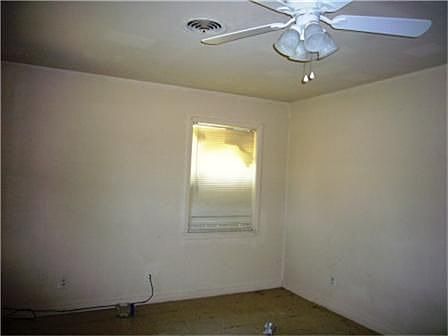 Front bedroom.
