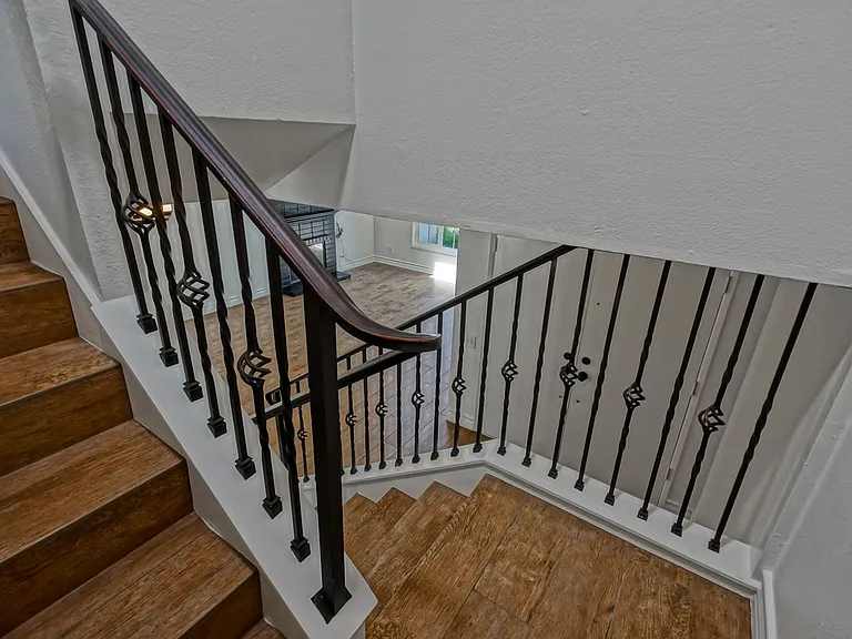 7148 Island Village Dr — Photo 25