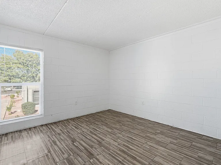 7232 N 27th Ave — Photo 36