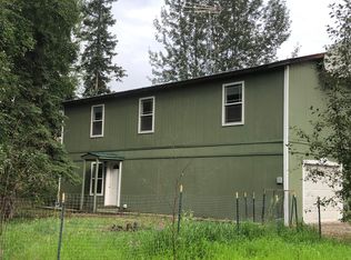 1733 Pool St, North Pole, AK 99705