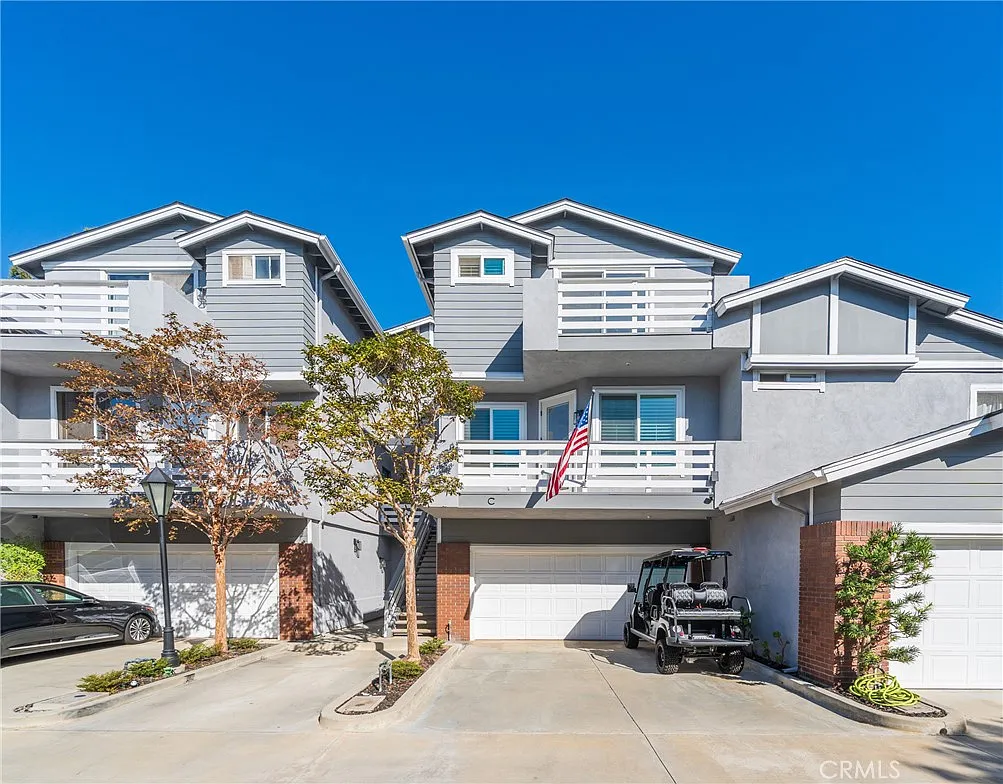 2 bed, 2.5 bath, 1152 sqft, $3,950 — Photo 1