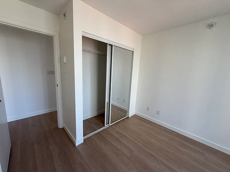 550 Pacific St #1606 — Photo 7