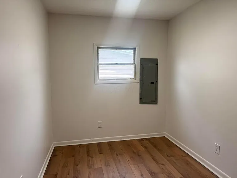 4956 Island Dr NE — Photo 17