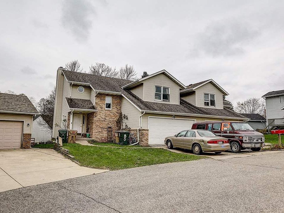 1st image of 8 Connecticut Ct #8