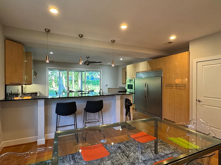 2431 Nottingham Dr — Photo 8