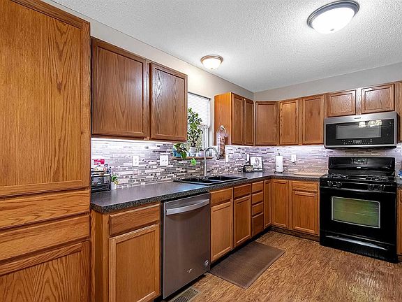 4th image of 1165 N Longview Dr