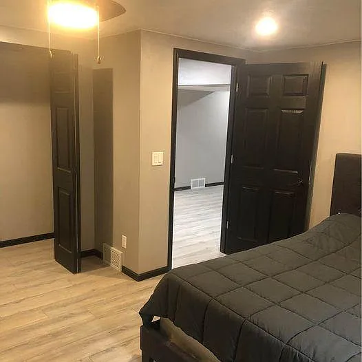 4101 S Downing Ave — Photo 16