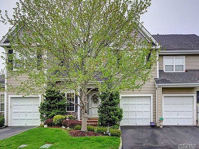 1st image of 3 Scarborough Dr
