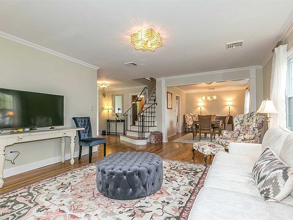 5th image of 14 Blueberry Ln